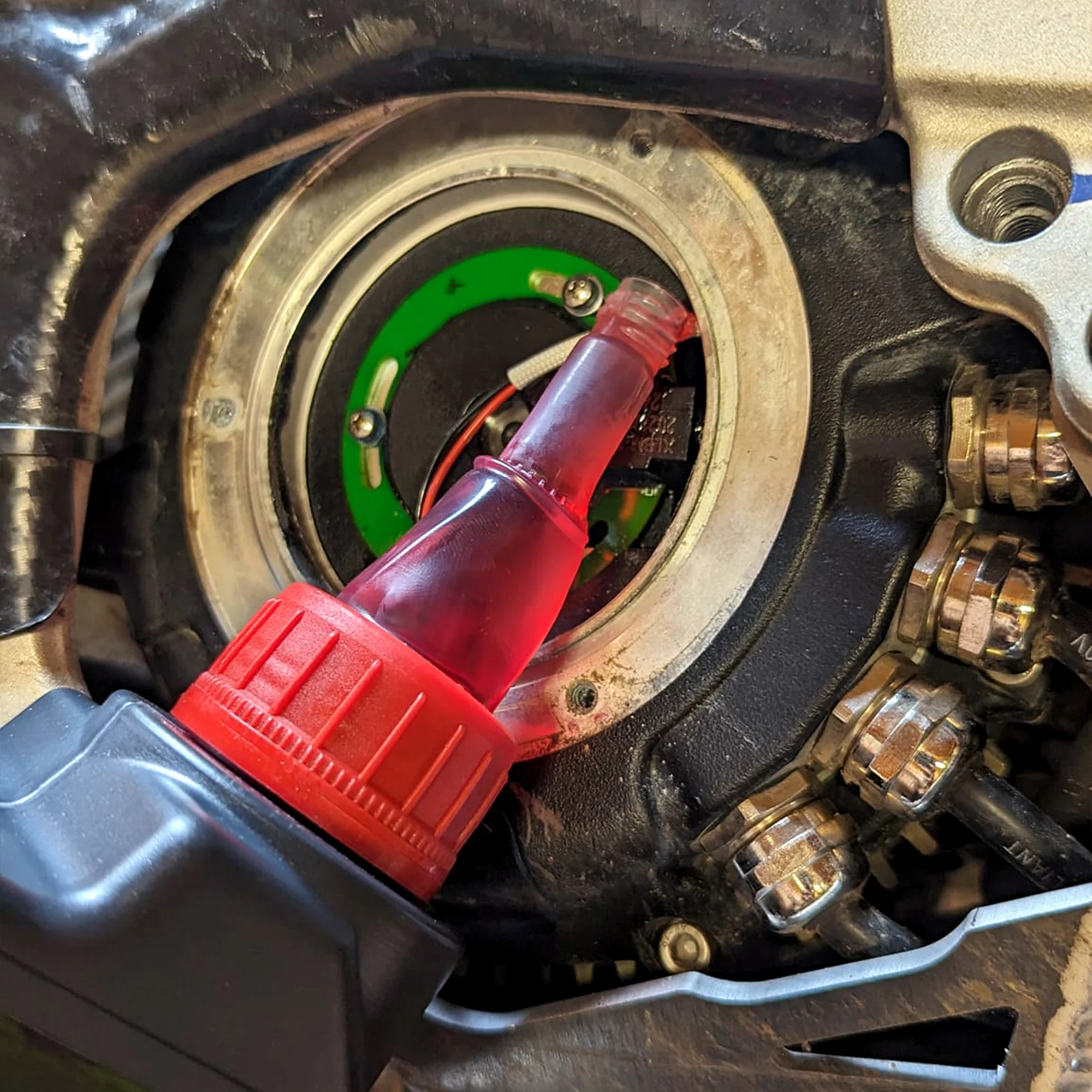 Huile ATF MOTUL Pour Refroidissement Moteur / SUR-RON Light Bee - Image 3